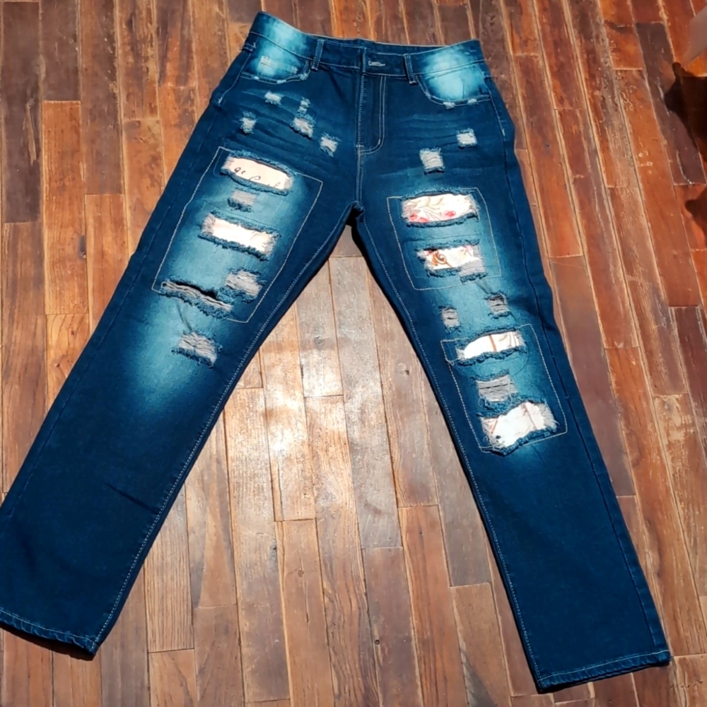 Jeans with designs
